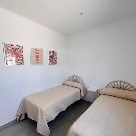 הוילה קוניל דה לה פרונטרה Casa Robin מראה חיצוני תמונה